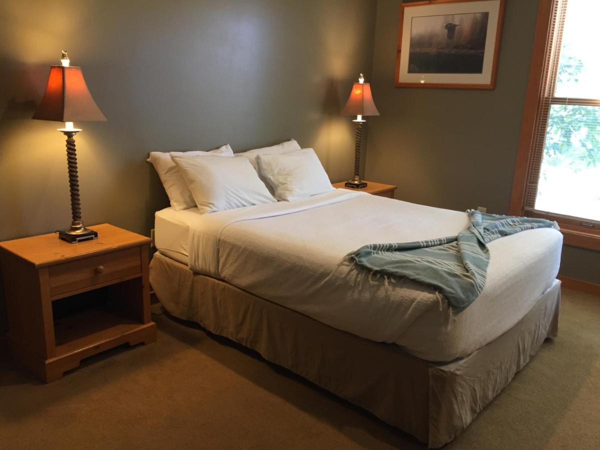 Heartwood Conference Center & Retreat Hotel Webb Lake Buitenkant foto