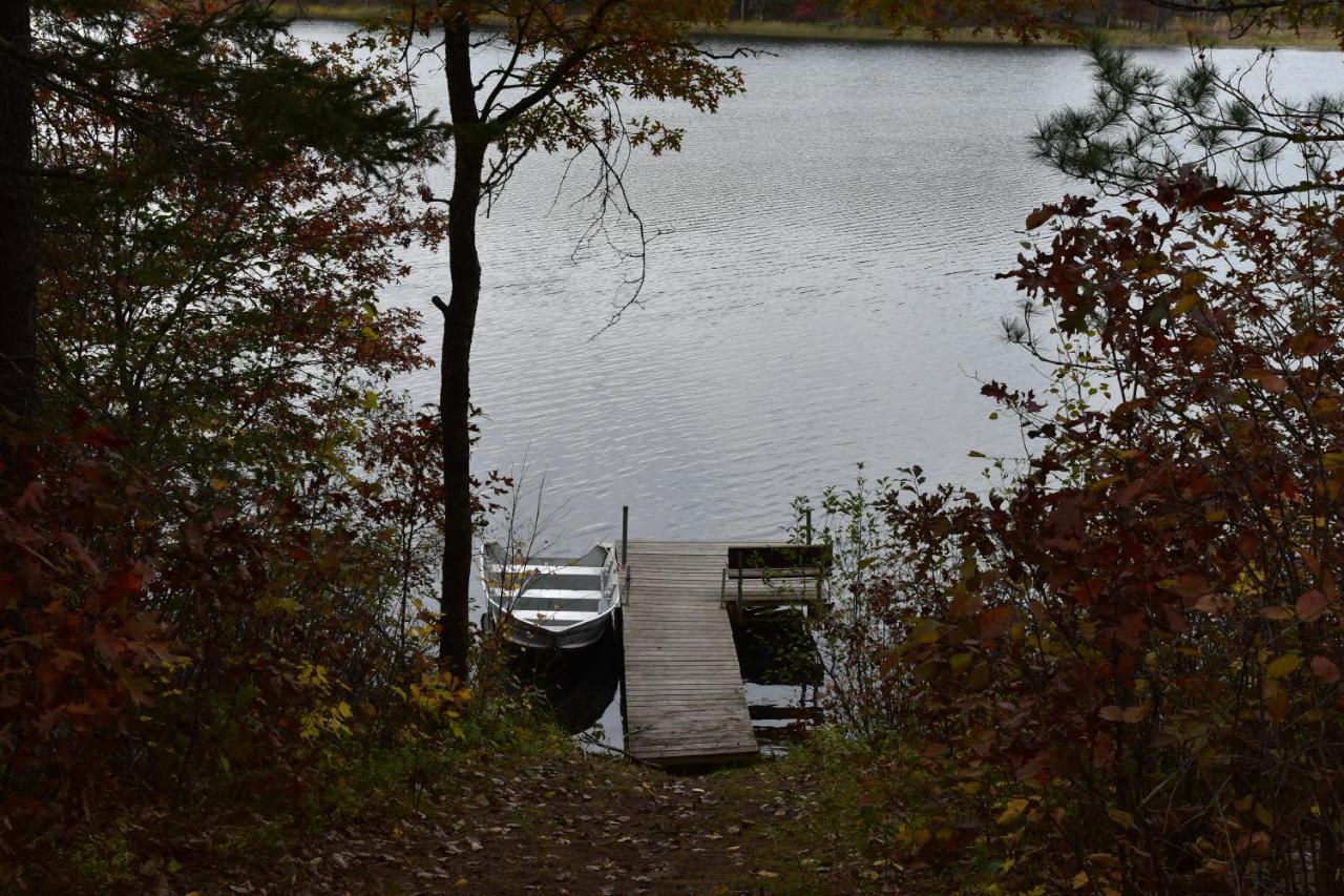 Heartwood Conference Center & Retreat Hotel Webb Lake Buitenkant foto