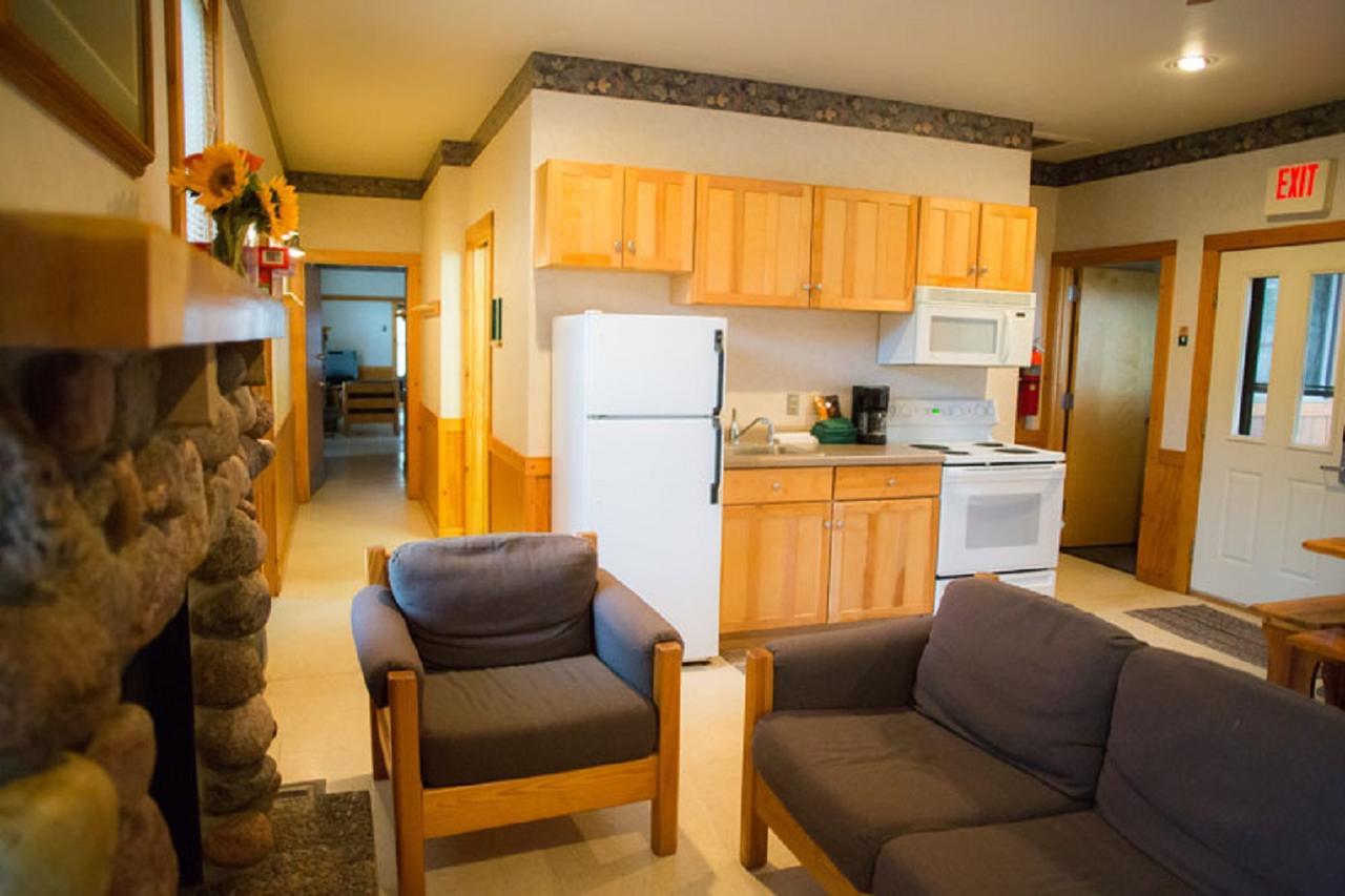 Heartwood Conference Center & Retreat Hotel Webb Lake Buitenkant foto